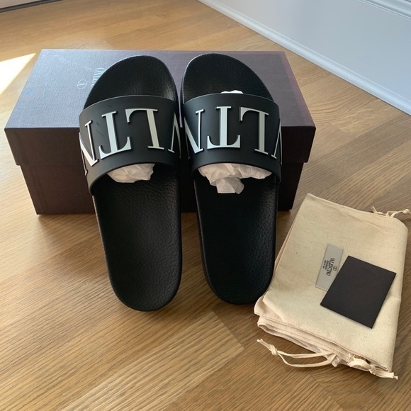 VALENTINO GARAVANI VLTN Logo-Embossed Slide UNISEX - Picture 2 of 15